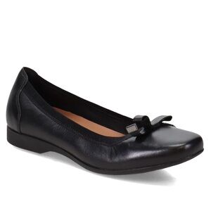 Clarks Darcey Bow Black Leather Flat Shoes Size 9M